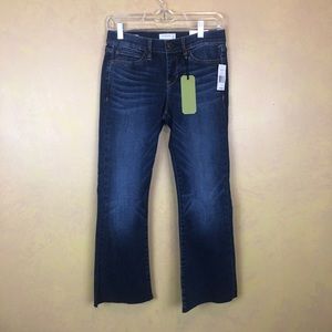 Women’s blue jean capris